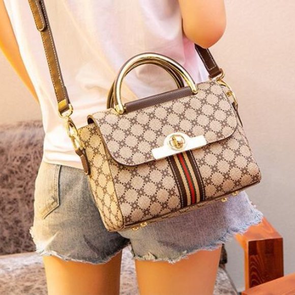 A package - Picture 2 of 3